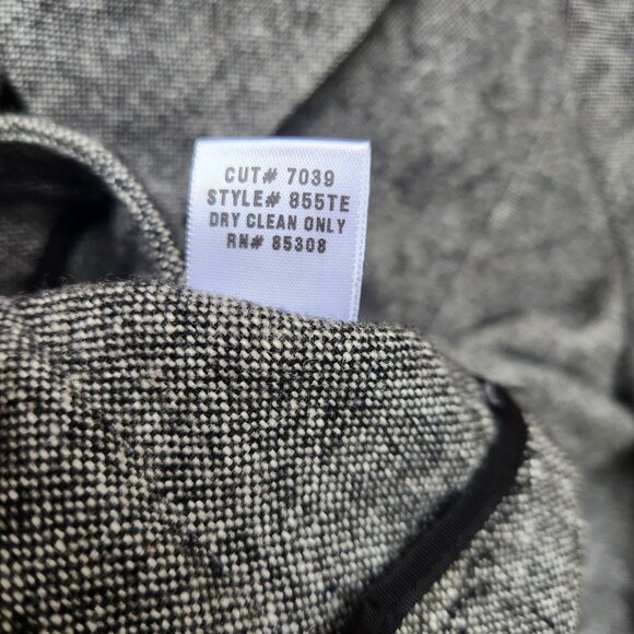 Gray Fibers Barbara Lesser Medium Cropped Jacket With 3/4 Sleeves Button Closure - Picture 6 of 6